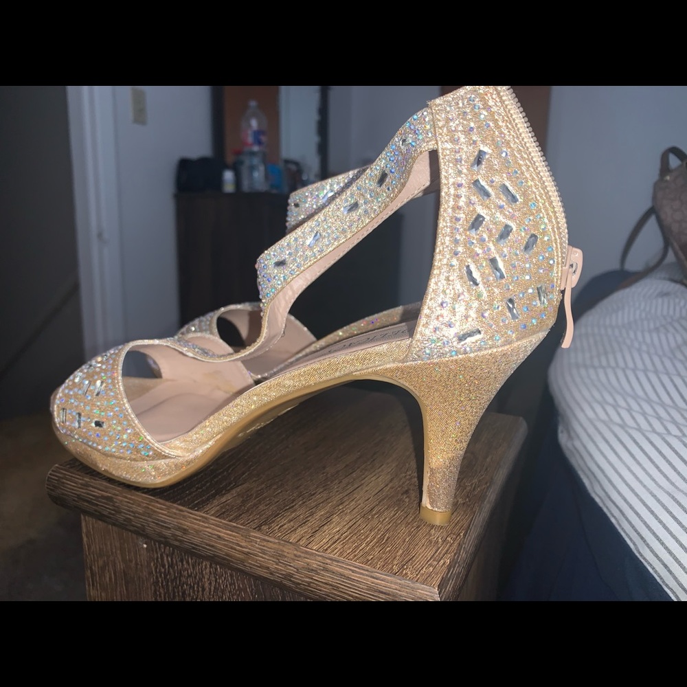 Heels - Picture 3 of 5